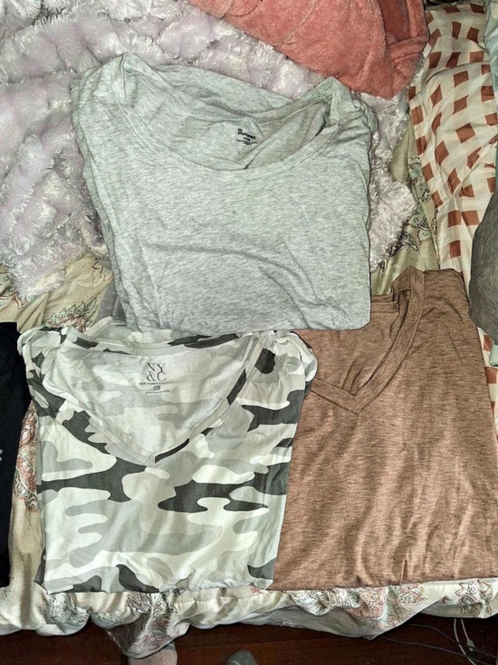Women's Short Sleeve Tops Bundle Camo Gray & Brown...XXL